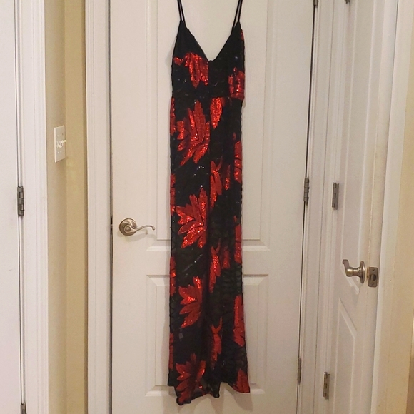 Ladies red and black sequin dress - Picture 2 of 5